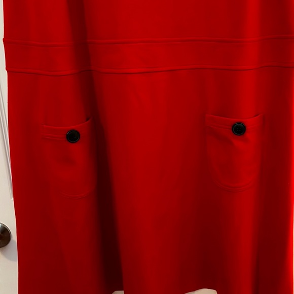 WOMEN’S PLUS SIZE SLEEVELESS DRESS : SIZE 20W - Picture 2 of 3